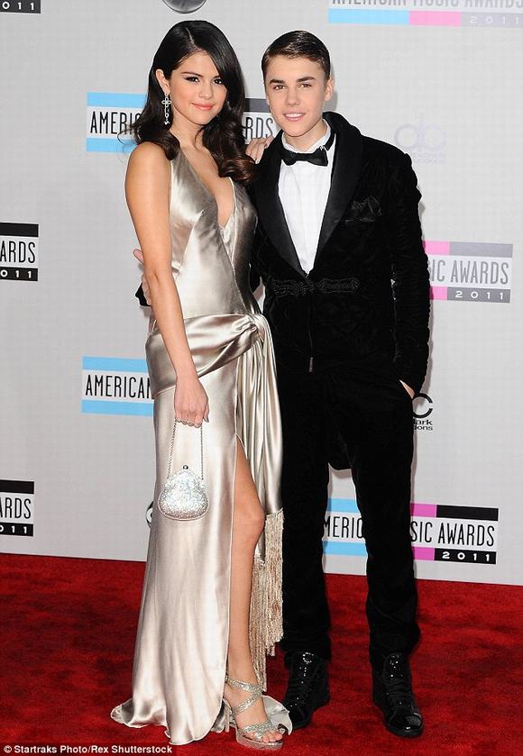 justin bieber, selena gomez, justin bieber chia tay selena gomez, justin bieber yêu selena gomez, hollywood, tình cảm sao, tin, bao
