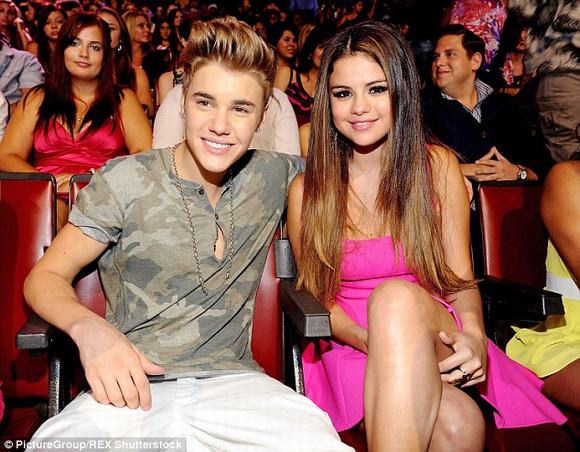 justin bieber, selena gomez, justin bieber chia tay selena gomez, justin bieber yêu selena gomez, hollywood, tình cảm sao, tin, bao