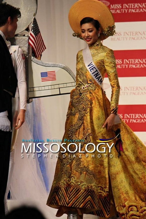 Thúy vân,á khôi thúy vân,hoa hậu quốc tế 2015,Miss International 2015,trang phục dạ hội của thúy vân,quốc phục của thúy vân,sao việt