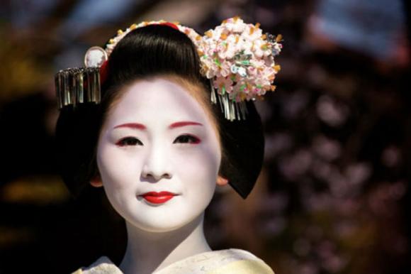 phụ nữ Nhật Bản, làn da trắng sứ, bí quyết làm đẹp