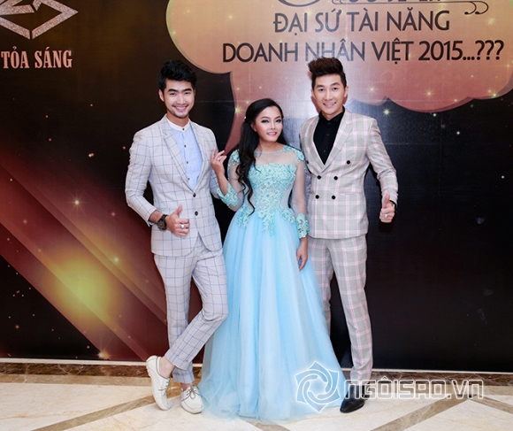 Khả Tú, Đàm Thanh, Nam Phong, Sao Việt