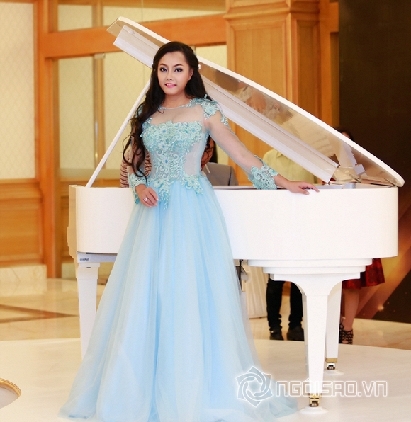 Khả Tú, Đàm Thanh, Nam Phong, Sao Việt