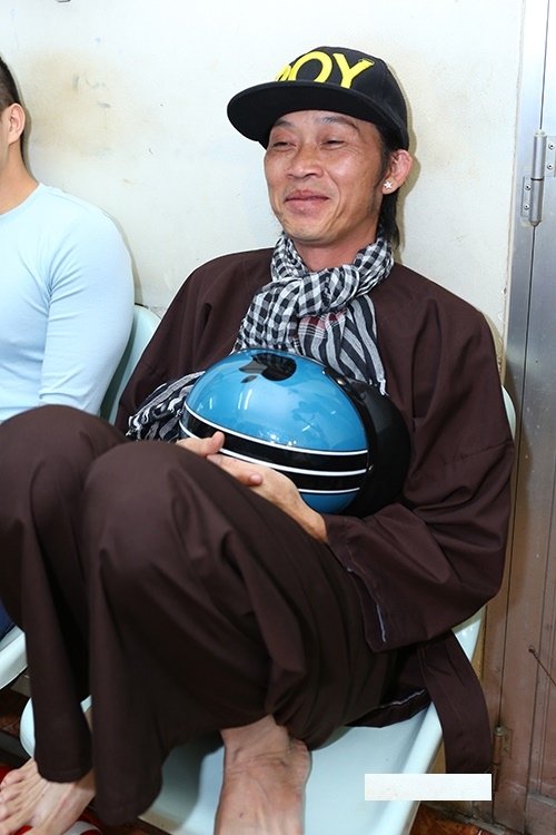 Hoài Linh, danh hài hoài linh, khoảnh khắc hậu trường sân khấu, hậu trường sân khấu