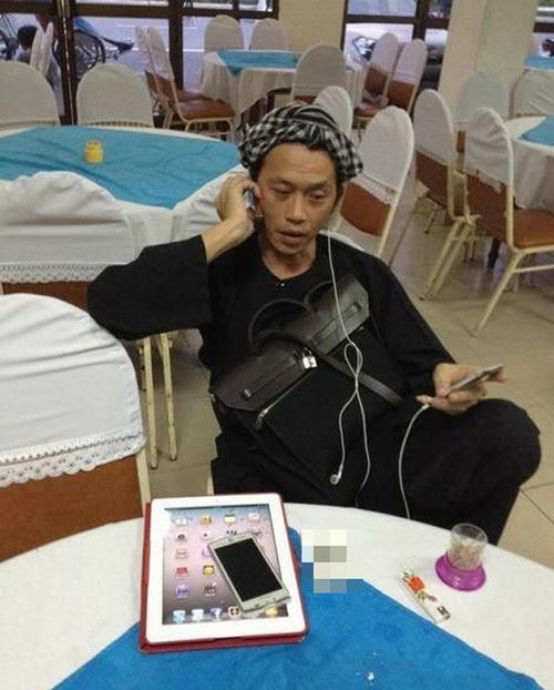 Hoài Linh, danh hài hoài linh, khoảnh khắc hậu trường sân khấu, hậu trường sân khấu