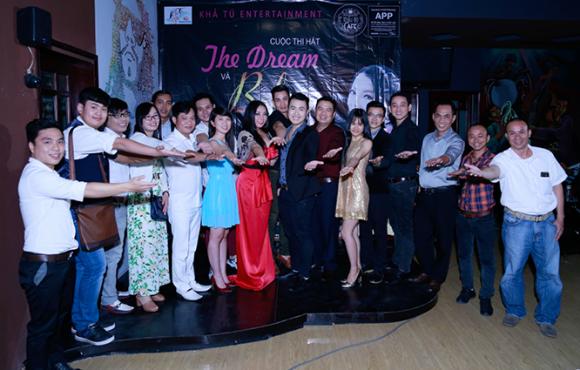 Ca sĩ hải ngoại Ngô Khả Tú, Ngô Khả Tú, Akira Phan, ca sĩ Akira Phan, Ngô Khả Tú làm giám khảo, Á quân Nam Phong, Nam Phong