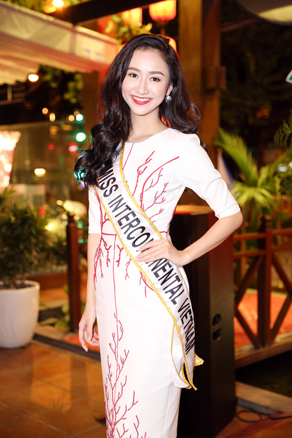 sao Việt, Hà Thu, Lê Thị Hà Thu, Á hậu Hà Thu, Hà Thu dự thi Hoa hậu Liên lục địa 2015, vì sao Hà Thu được lựa chọn tham gia Hoa hậu Liên lục địa 2015