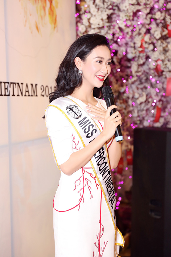 sao Việt, Hà Thu, Lê Thị Hà Thu, Á hậu Hà Thu, Hà Thu dự thi Hoa hậu Liên lục địa 2015, vì sao Hà Thu được lựa chọn tham gia Hoa hậu Liên lục địa 2015