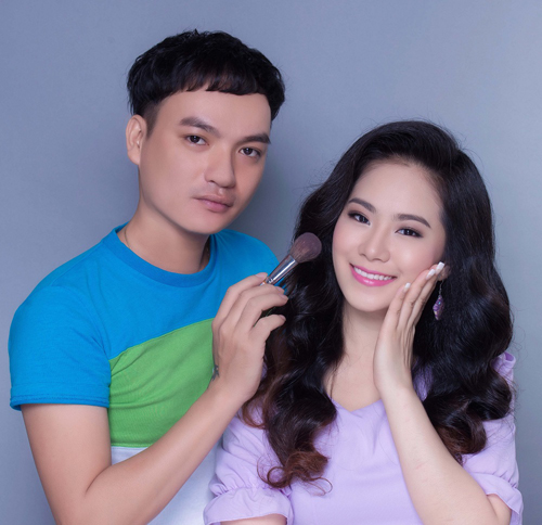 hung-viet-1611-2-ngoisao 3 Hùng Việt, Chuyên gia Trang Điểm Hùng Việt, Thẩm mỹ Hiệp Lợi, Sao Việt