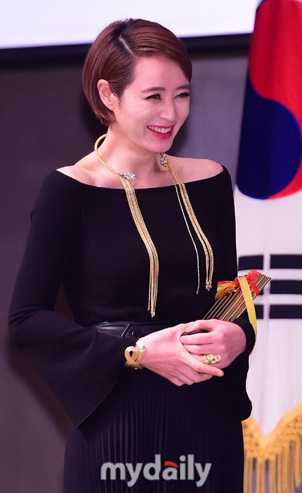 Kim Hye Soo, U50 Kim Hye Soo khoe vẻ đẹp trẻ trung, U50 Kim Hye Soo , Sao Hàn, Mỹ nhân Hàn, ngôi sao, thời trang sao