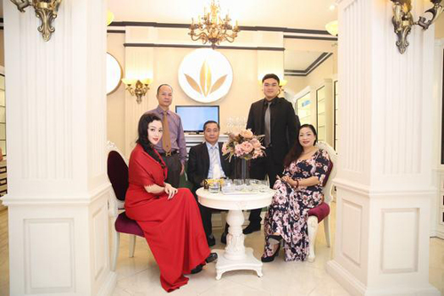 ra-mat-my-pham-1811-10-ngoisao 0 Mỹ phẩm cao cấp làm khỏe da số 1 Nhật Bản, Mỹ phẩm Vivant Joie, Phạm Hoài Thanh, Showroom Vivant Joie tại Hà Nội