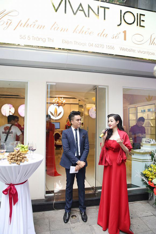 ra-mat-my-pham-1811-3-ngoisao 7 Mỹ phẩm cao cấp làm khỏe da số 1 Nhật Bản, Mỹ phẩm Vivant Joie, Phạm Hoài Thanh, Showroom Vivant Joie tại Hà Nội