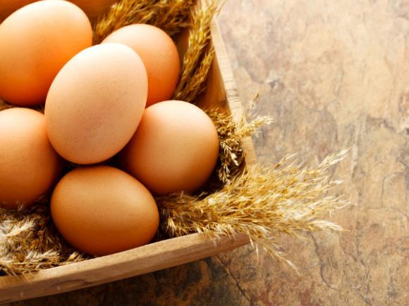 bảo quản trứng trong tủ lạnh, trứng trong tủ lạnh, cất trứng trong tủ lạnh, để trứng trong tủ lạnh,