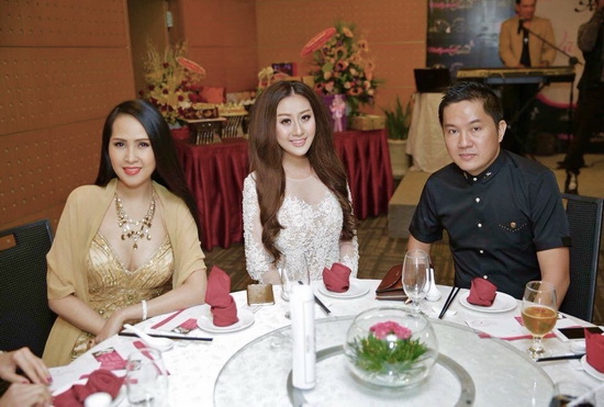 bau-hoa-2611-7-ngoisao 2 Minh Thư, Bầu Hòa, Vũ Hoàng Việt, Sao Việt