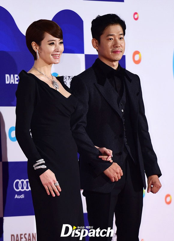 Kim Hye Soo,Kim Hye Soo  trẻ trung,sao hàn,sao nam nữ hàn trên thảm đỏ,sao tại giải thưởng rồng xanh,sao hàn,giải thưởng rồng xanh 36