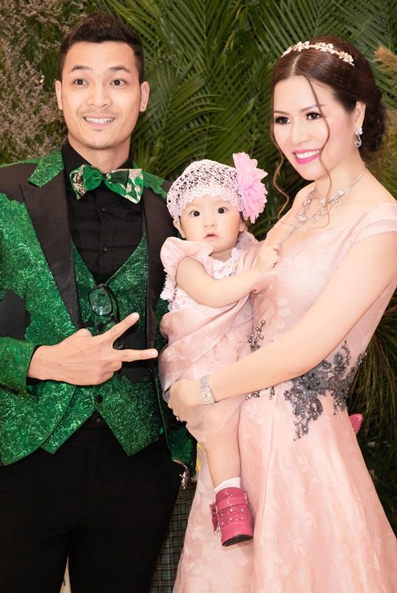 Bùi Thị Hà, Tập đoàn Long Hoàng, Hoa hậu Phu nhân Bùi Thị Hà, Sao Việt