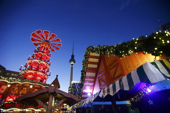 nước Đức,không khí Giáng sinh nước Đức,Giáng sinh ở nước Đức,khu chợ Giáng sinh ở Đức,chợ đường phố kiểu truyền thống ở Đức,du lịch nước ngoài