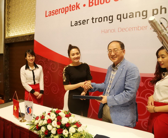 Tập đoàn Laseroptek, Sibetech, Laser trong quang phổ