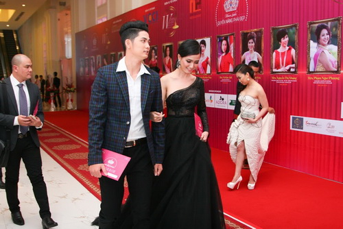 Ray Võ, Phan Thị Mơ, Sao Việt