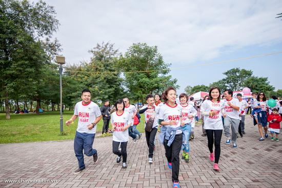 chay-vi-trai-tim-712-5-ngoisao 2 Chạy vì trái tim 2015, Vân Hugo, Hotgirl Thanh Quỳnh