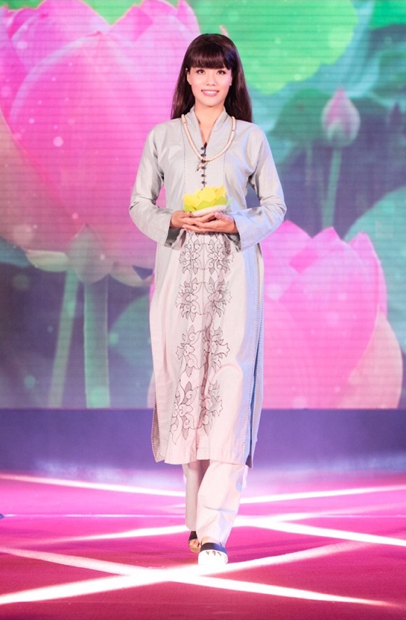 Sen vàng từ bi 2015, Á hậu Băng Châu, Sao Việt