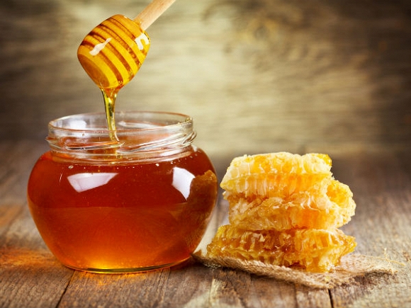 môi khô nứt nẻ, trị môi khô nứt nẻ, môi khô nứt nẻ mùa đông