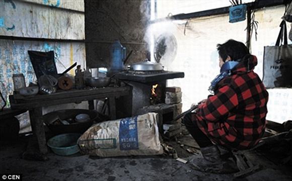 ngôi làng aids, ngôi làng aids ở trung quốc, đại dịch hiv/aids, tin, bao