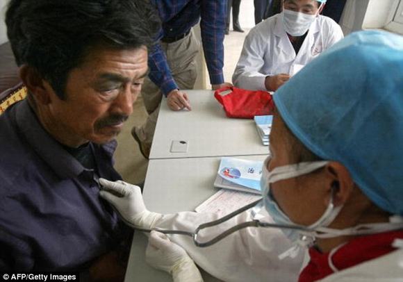 ngôi làng aids, ngôi làng aids ở trung quốc, đại dịch hiv/aids, tin, bao