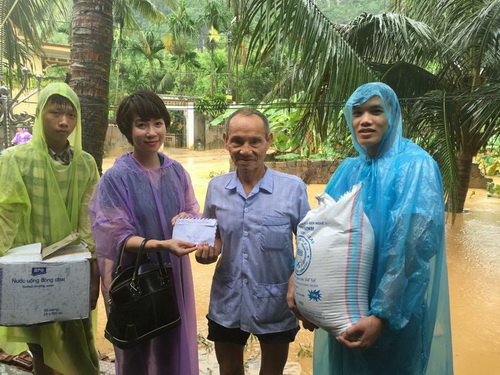 Thẩm mỹ viện Bích Hòa, Doanh nhân Bích Hòa, Sao Việt
