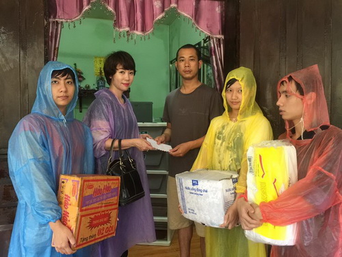 Thẩm mỹ viện Bích Hòa, Doanh nhân Bích Hòa, Sao Việt