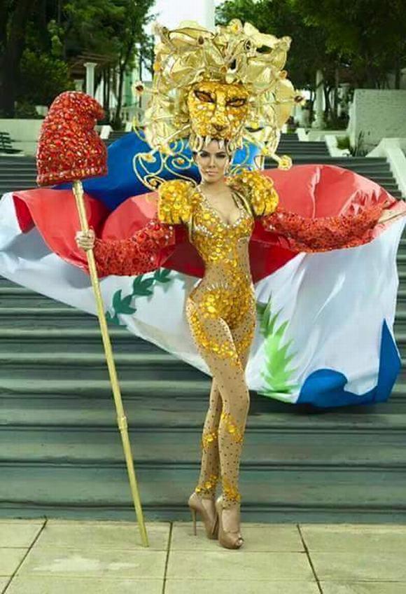 Hoa hậu Hoàn vũ 2015, trang phục dân tộc, Phạm Hương