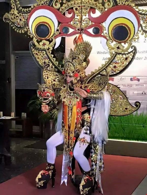 Hoa hậu Hoàn vũ 2015, trang phục dân tộc, Phạm Hương