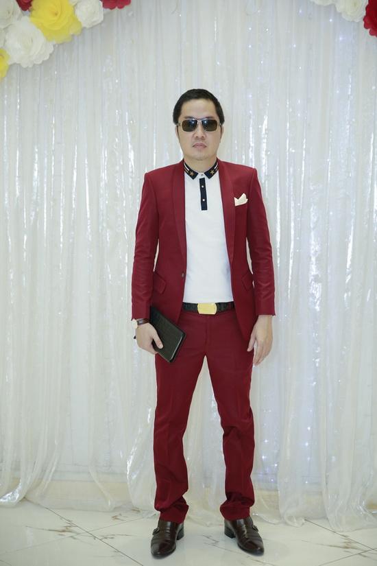 bau-hoa-1012-6-ngoisao 3 Bầu Hòa, Sao Việt, NTK Minh Hùng