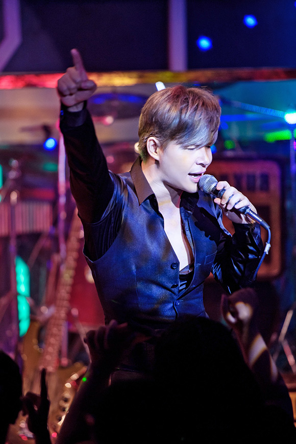 Nathan Lee, Nathan Lee - Ngọc Anh, Nathan Lee dính nghi án hẹn hò gái một con Ngọc Anh