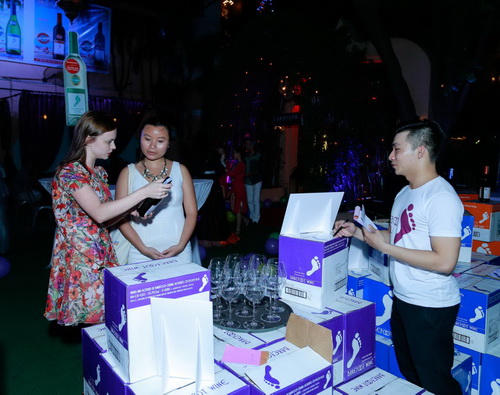 Barefoot & Carnivor, Vũ Khắc Tiệp, Phương Mai