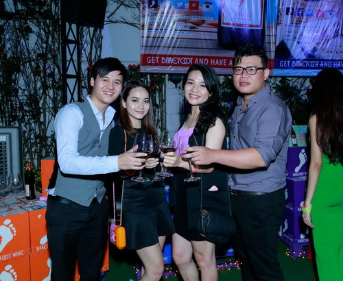 Barefoot & Carnivor, Vũ Khắc Tiệp, Phương Mai