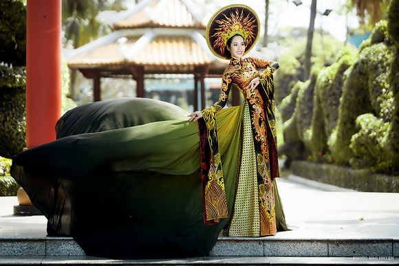 Ông trùm chân dài 9X,kenbi khánh phạm,kenbi khánh phạm cùng dàn gà cưng