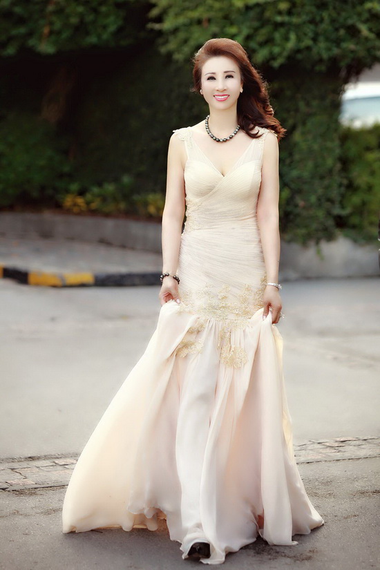 vu-thuy-nga-1612-1-ngoisao 4 vivant joie, Mỹ phẩm vivant joie, Mỹ phẩm làm khỏe da số 1 nhật bản