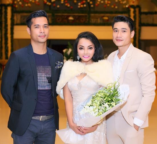 Khả Tú, Ca sĩ Khả Tú, Sao Việt