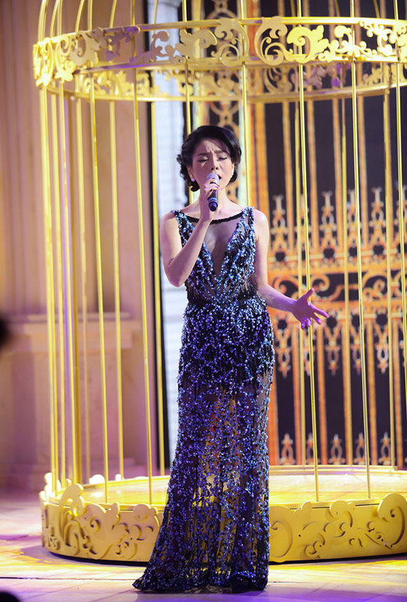 Thu Minh, Nữ hoàng nhạc dance, cả khán phòng nín lặng nghe Thu Minh hát
