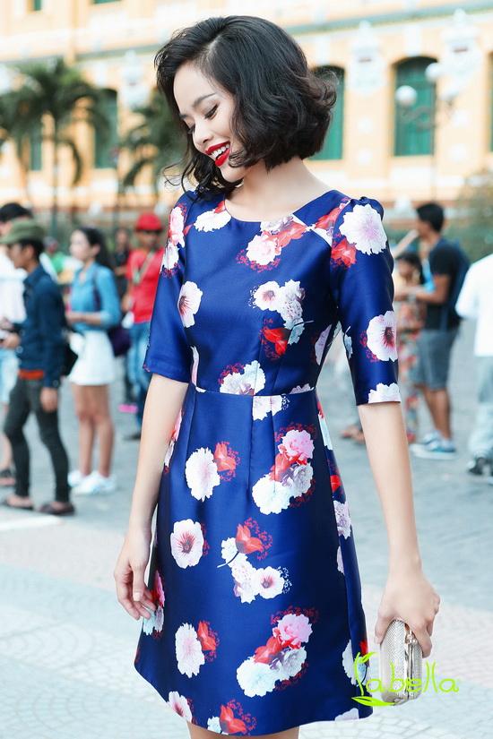 floral-2112-10-ngoisao 0 Bộ sưu tập Floral, Thời trang Labella, Thời trang Labella khuyến mại