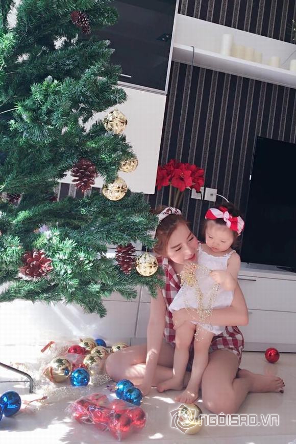 sao việt trang trí cây thông Noel, sao Việt, không gian đón Noel của sao Việt