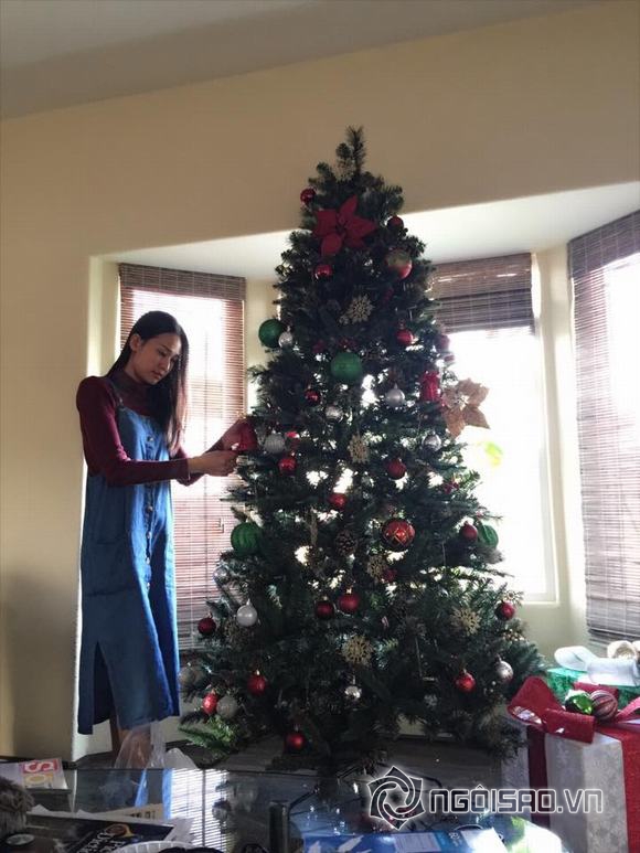 sao việt trang trí cây thông Noel, sao Việt, không gian đón Noel của sao Việt