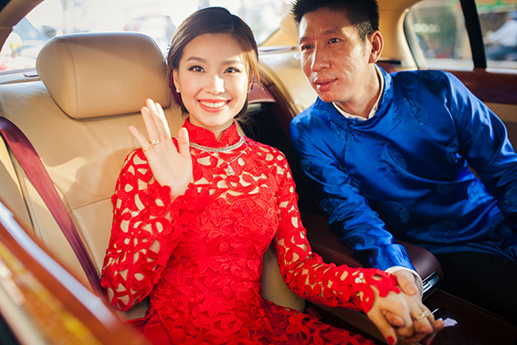 Diễm Trang, đám cưới Diễm Trang, Ông xã đại gia lái siêu xe đến hỏi cưới Á hậu Diễm Trang