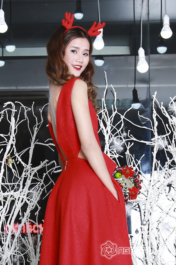 Quán quân hương ly,vietnam's next top model 2015,hương ly đón giáng sinh