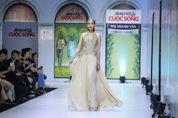 Lâm Thùy Anh, Á hậu Lâm Thùy Anh, Sao Việt