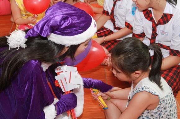  ông già Noel ROCK, Công chúa tuyết annie, Giáng sinh