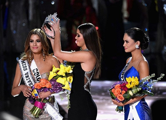 tân hoa hậu hoàn vũ,Pia Alonzo Wurtzbach,tân hoa hậu hoàn vũ lần đầu xuất hiện