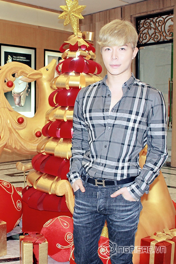 Nathan Lee, Nathan Lee đón Giáng sinh 7 năm một mình, sao Việt đón Giáng sinh
