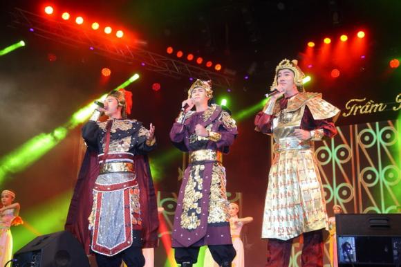 Ray Võ, Phan Thị Mơ, Ca sĩ Ray Võ