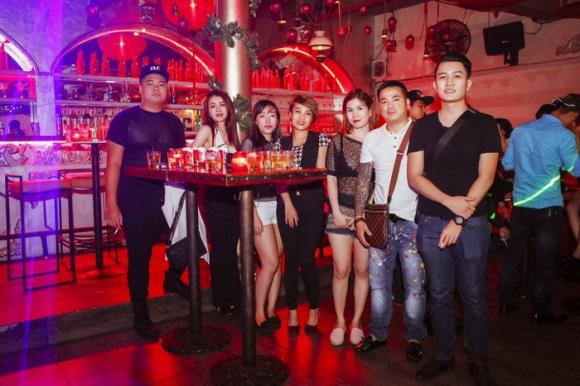 bao-anh-2812-10-ngoisao 2 Tâm Max, DJ Tâm Max, Sao Việt
